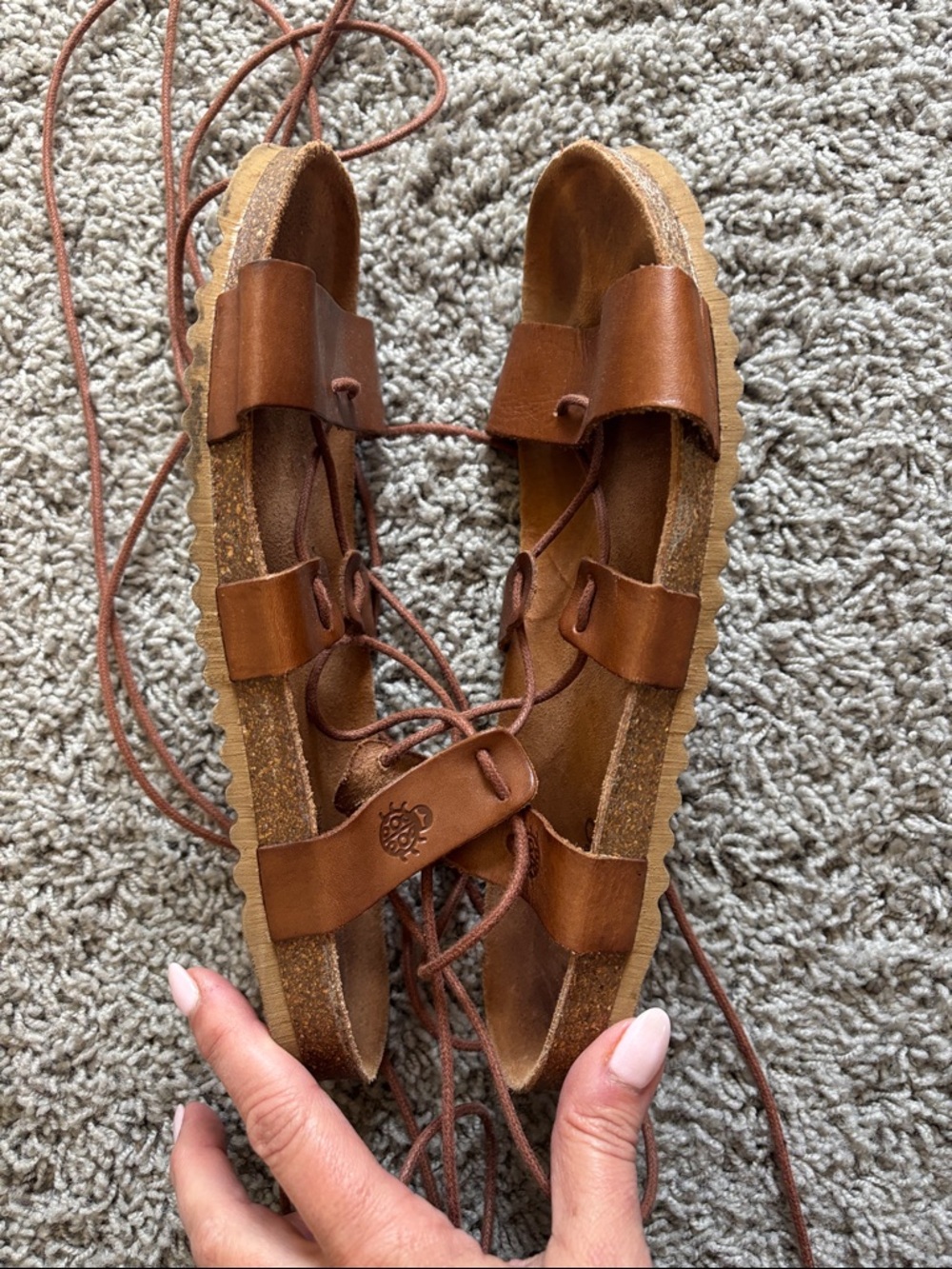 Yokono brown leather lace-up gladiator sandals - Picture 6 of 13
